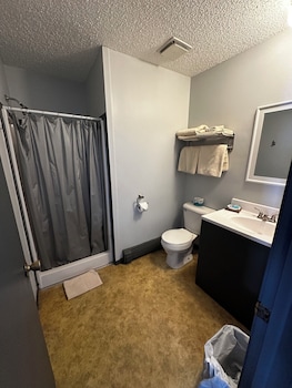 Mountain Valley Lodge & Campground,,2 star