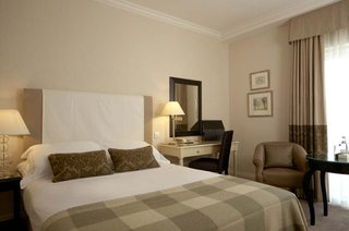 Castle Hotel Windsor,Slough>>London,4 star