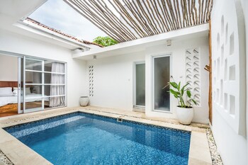 Bhiseka Villa Jimbaran By Aishwarya Bali,,2 star
