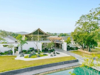 Kiyomizu Onsen &Glamping Resort Saraburi,,3 star