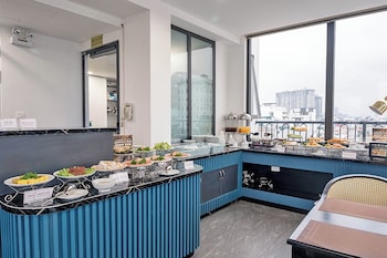 a25 premium hotel 36 giang van minh