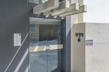 Alti 3-Br Apt By Santa Maria Jal El Dib,,4 star