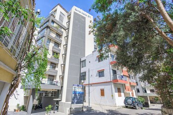 Alti 3-Br Apt By Santa Maria Jal El Dib,,4 star