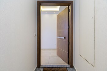Alti 3-Br Apt By Santa Maria Jal El Dib,,4 star