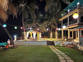 iira stays ocean bliss