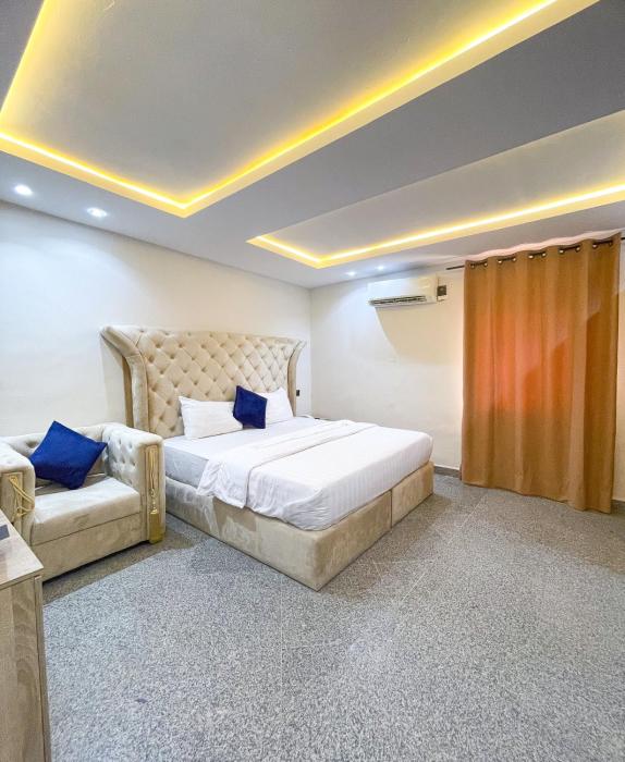 oasis hotel and suites