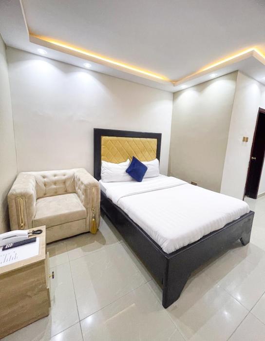 oasis hotel and suites