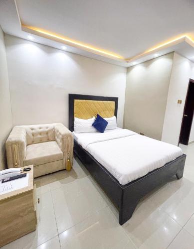 oasis hotel and suites