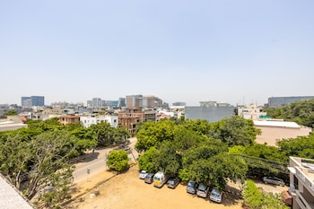 haris court hotels and banquets dlf phase3