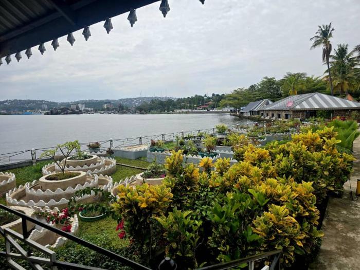 rusty rock beach resort and spa