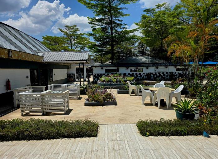 rusty rock beach resort and spa