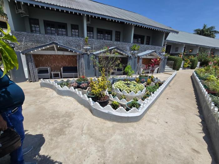 rusty rock beach resort and spa