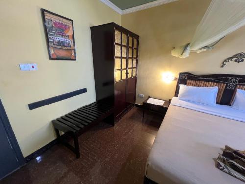 rusty rock beach resort and spa