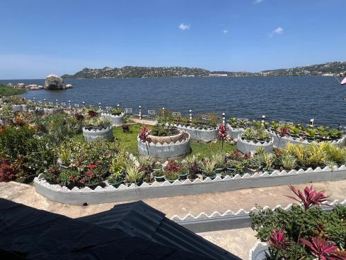 rusty rock beach resort and spa