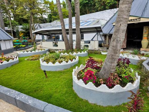 rusty rock beach resort and spa
