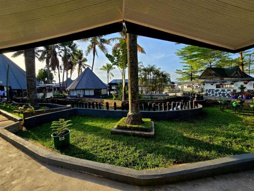 rusty rock beach resort and spa