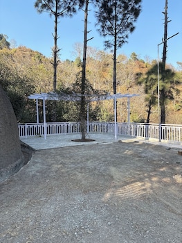 Secret Escape Resort,,3 star