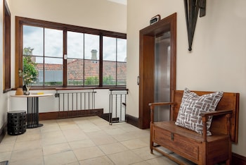 Disandt House By Neighbourgood,,3 star