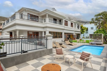 disandt house by neighbourgood
