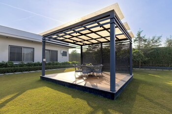 elivaas levante farms 5 bhk villa