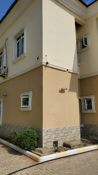 sunabi hotels and apartments
