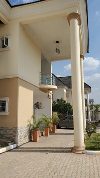 sunabi hotels and apartments