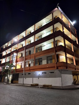 Hotel Plaza,,3 star