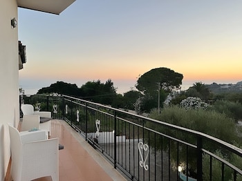 villa riviera