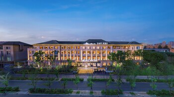 kunming hulanjian healing resort hotel