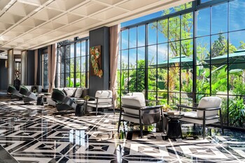 kunming hulanjian healing resort hotel