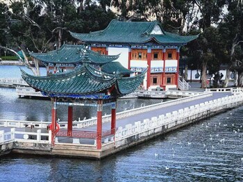 kunming hulanjian healing resort hotel