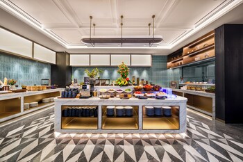 kunming hulanjian healing resort hotel