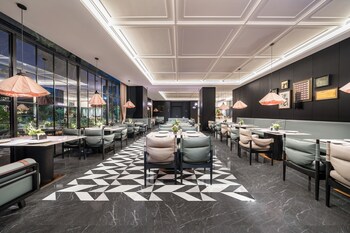 kunming hulanjian healing resort hotel