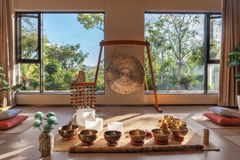 kunming hulanjian healing resort hotel
