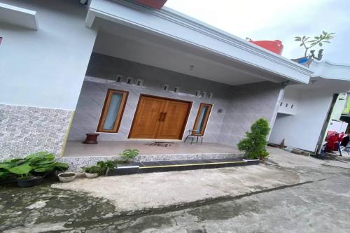Oyo 95110 Eksklusif Gueshouse Syariah,,2 star