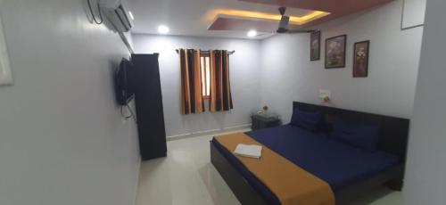 Hotel Radhakrishna,,3 star
