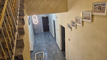 De Don's Villa,,3 star