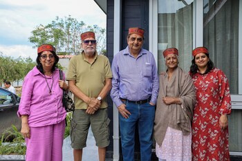 elivaas esh cottages