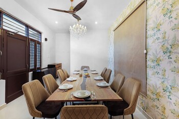 elivaas esh cottages