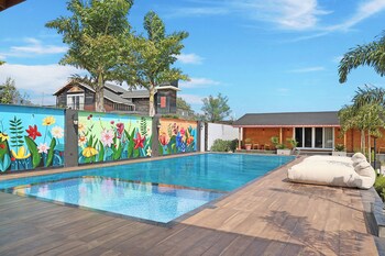 Elivaas Esh Cottages,,2 star