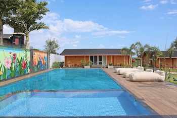 elivaas esh cottages
