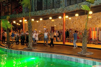 Halora Puluong Retreat,,3 star