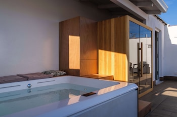 skyline boutique hotel