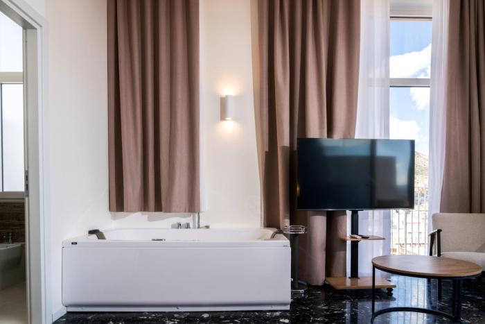 skyline boutique hotel