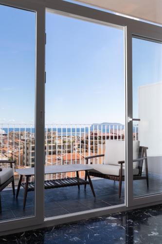 skyline boutique hotel