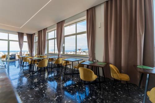 skyline boutique hotel