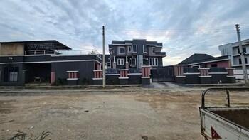 vera rail view hotel