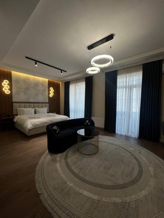 sm luxury hotel