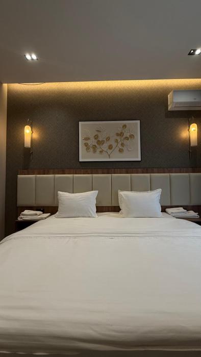 sm luxury hotel