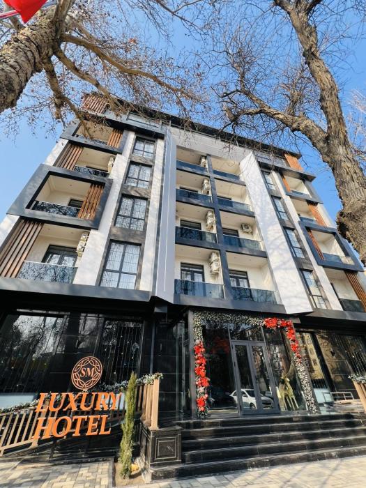 sm luxury hotel